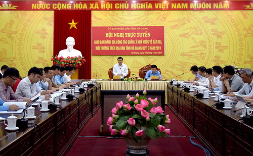 Đồng chí Nguyễn Minh Tiến, Phó Chủ tịch Thường trực UBND tỉnh phát biểu chỉ đạo tại Hội nghị.