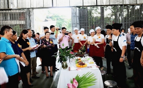 Toàn cảnh Hội thi " Nấu ăn giỏi" nhân Ngày Gia đình Việt Nam