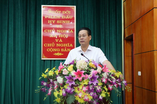 Chủ tịch UBND tỉnh Nguyễn Văn Sơn kết luận cuộc họp.
