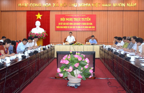 Đồng chí Nguyễn Minh Tiến, Tỉnh ủy viên, Phó Chủ tịch Thường trực UBND tỉnh phát biểu chỉ đạo Hội nghị.